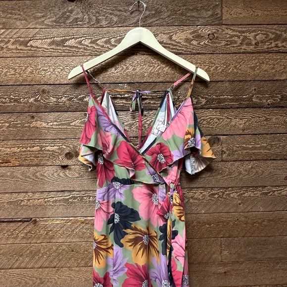 Band of Gypsies Cold Shoulder Wrap Maxi Dress - Lilac Floral - XS - Picture 5 of 6
